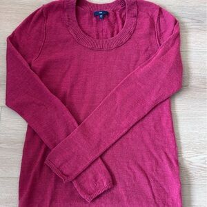 GAP Women’s size medium red crewneck sweatshirt 78% wool